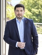 Andreas Schuler ist der Verwaltungsleiter unserer Reha-Klinik. Andreas Schuler ist der Verwaltungsleiter unserer Reha-Klinik.